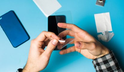 واردات گلس گوشی از چین